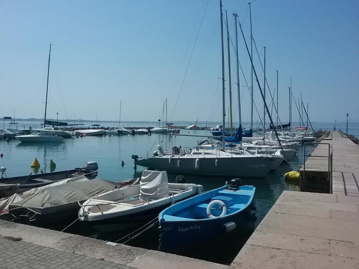 Appartamento Filippo Castelnuovo del Garda Exterior foto